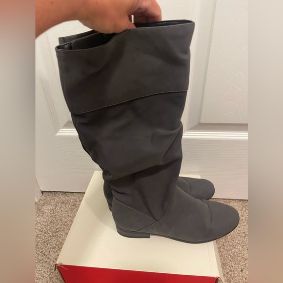 Women’s Dark Gray Boots - Picture 4 of 10